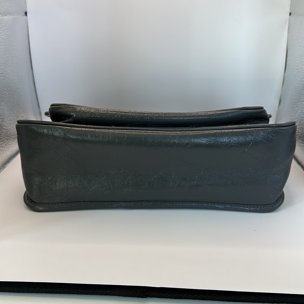 SAINT LAURENT NIKI MEDIUM IN VINTAGE LEATHER - Picture 5 of 9